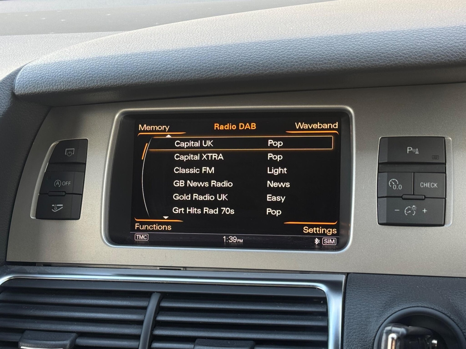 Used Audi Q7 2014 for sale - 77202637: Photo 57