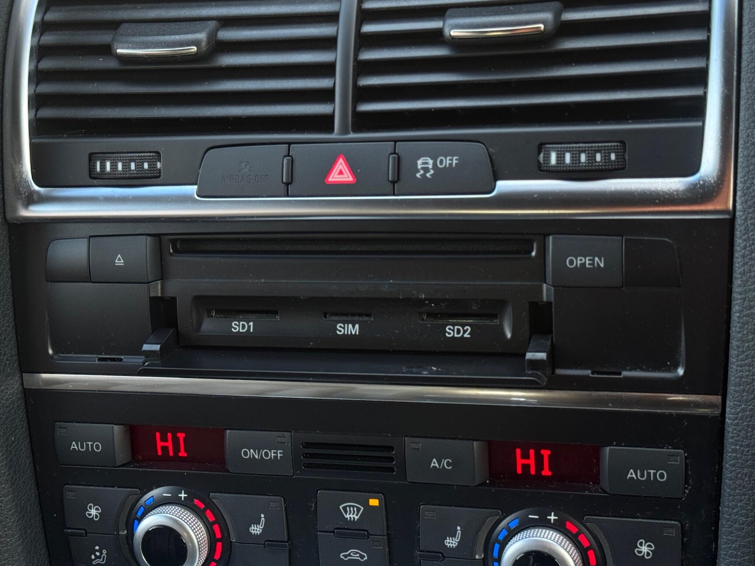 Used Audi Q7 2014 for sale - 77202637: Photo 59