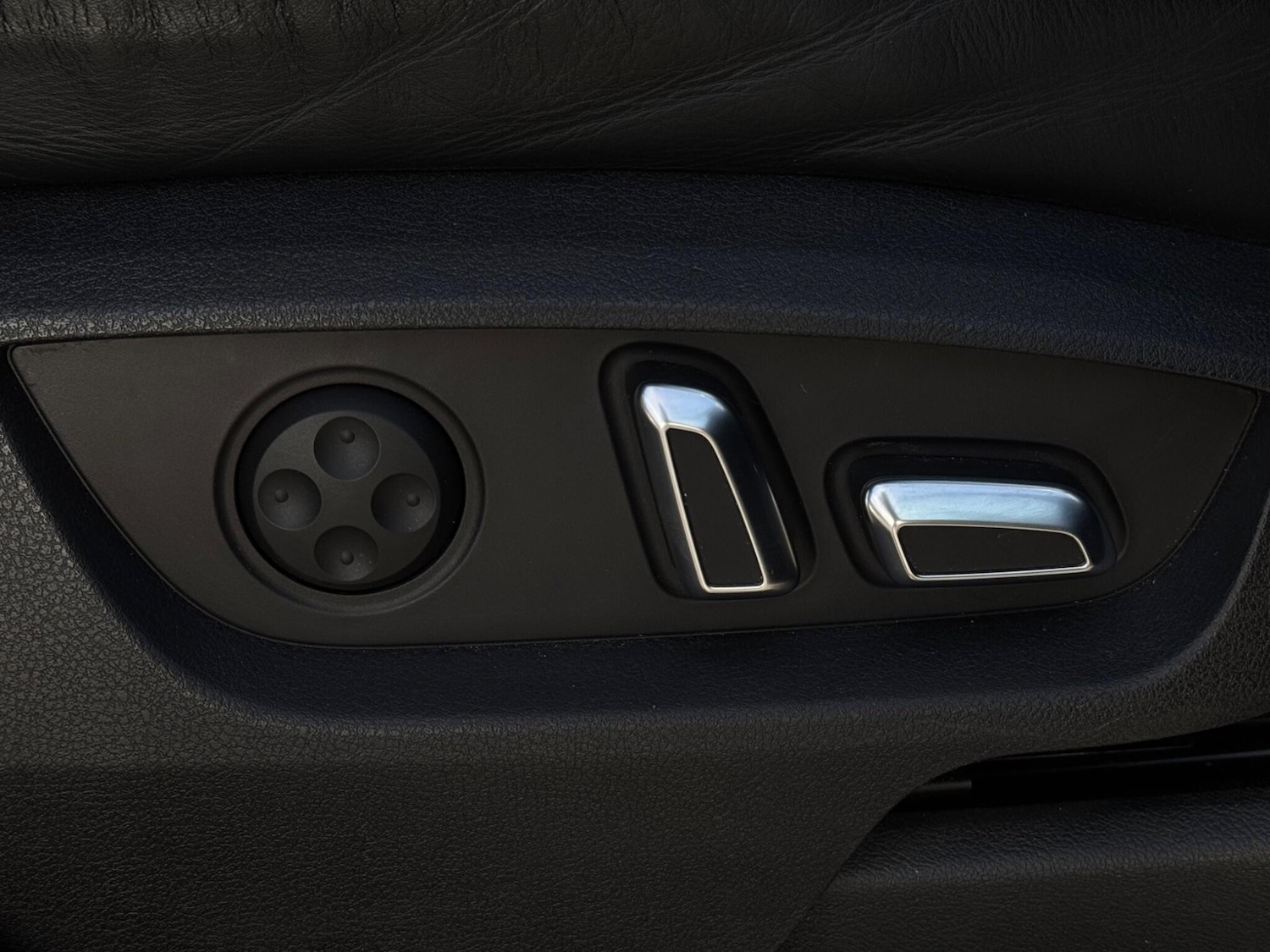 Used Audi Q7 2014 for sale - 77202637: Photo 73