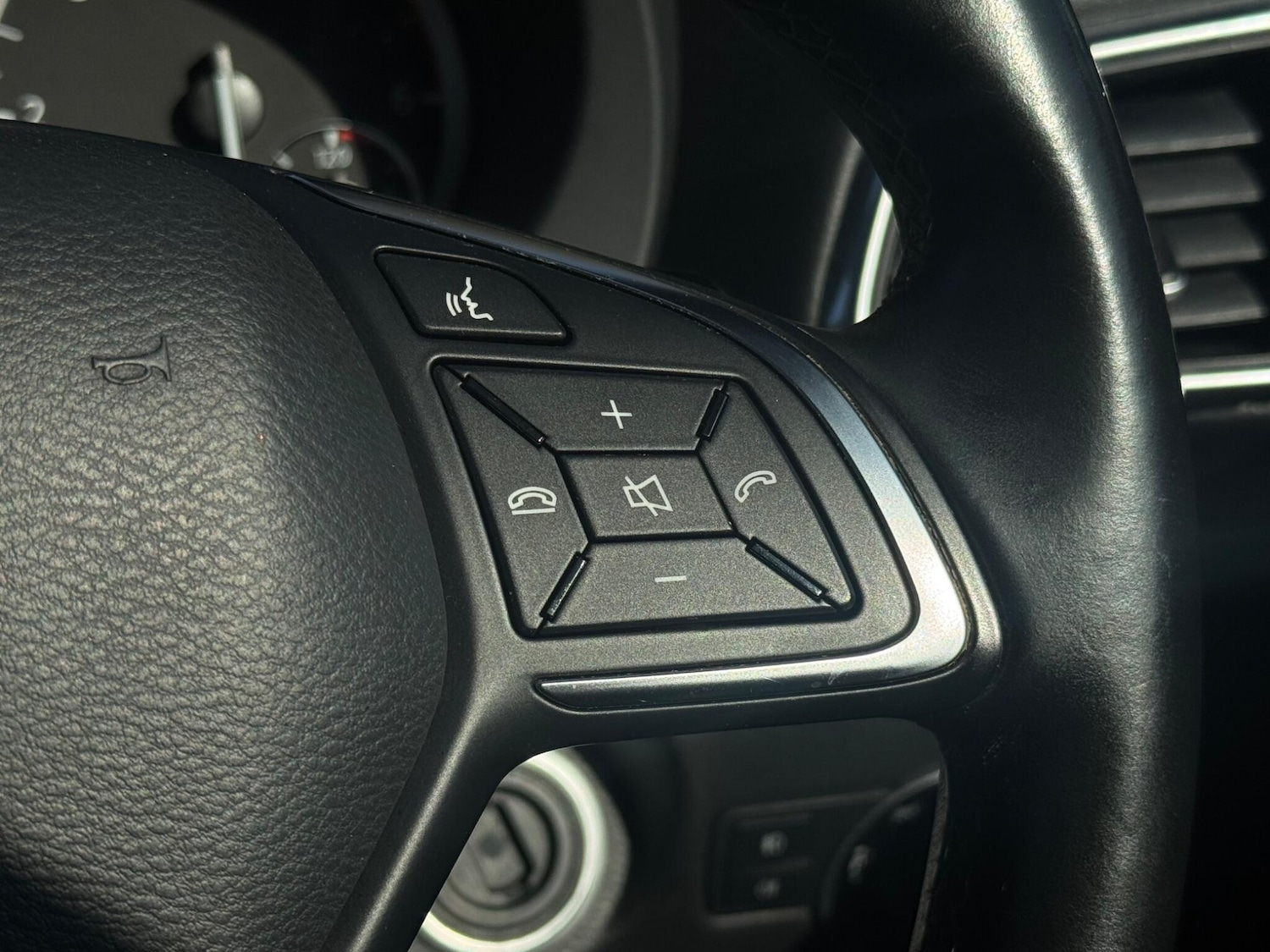 Used Infiniti Q30 2017 for sale - 77658288: Photo 33