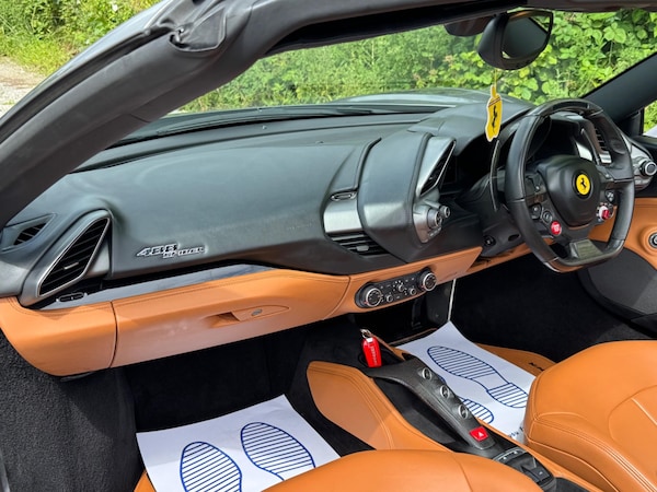 Used Ferrari 488 2016 for sale - 75531610: Photo 14