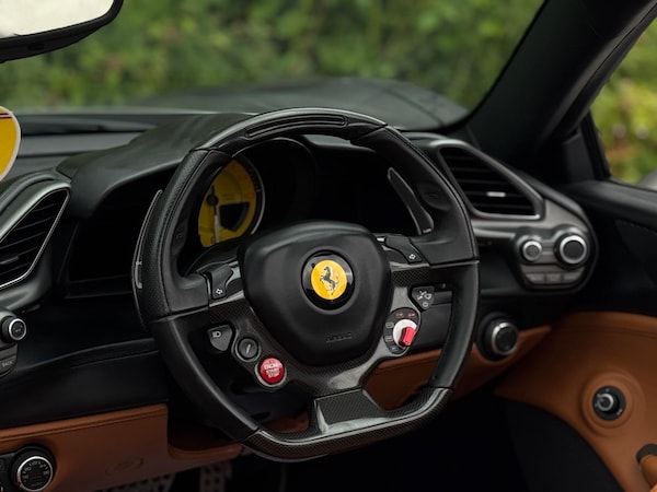 Used Ferrari 488 2016 for sale - 75531610: Photo 27