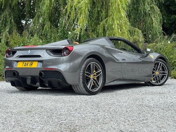 Used Ferrari 488 2016 for sale - 75531610: Photo