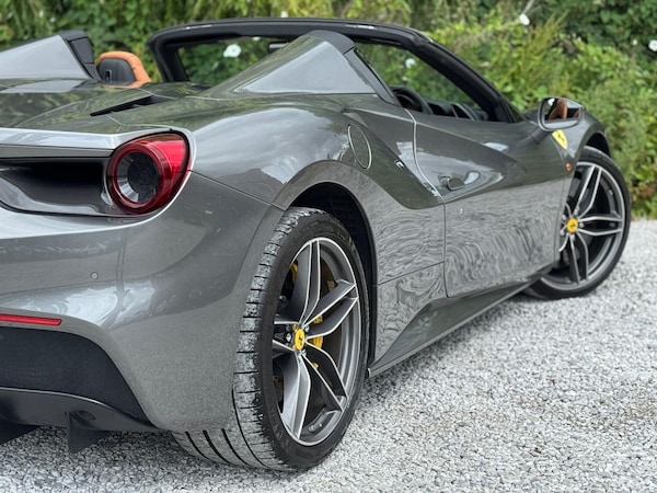 Used Ferrari 488 2016 for sale - 75531610: Photo 57