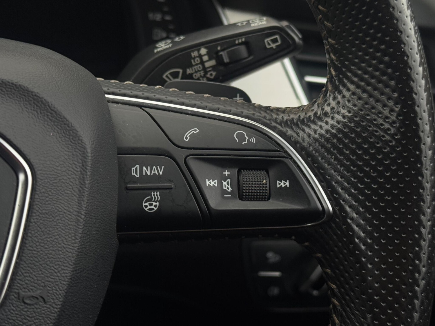 Used Audi Q7 2015 for sale - 77174503: Photo 44