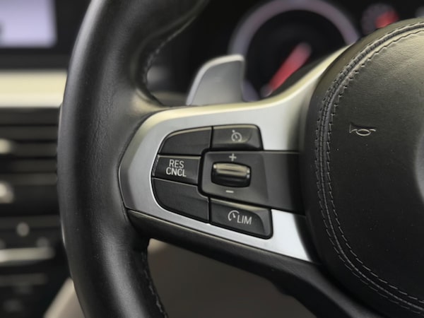 Used BMW 5 Series 2018 for sale - 75634959: Photo 54