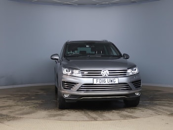 Used Volkswagen Touareg 2016 for sale - 76801236: Photo