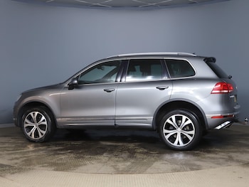 Used Volkswagen Touareg 2016 for sale - 76801236: Photo