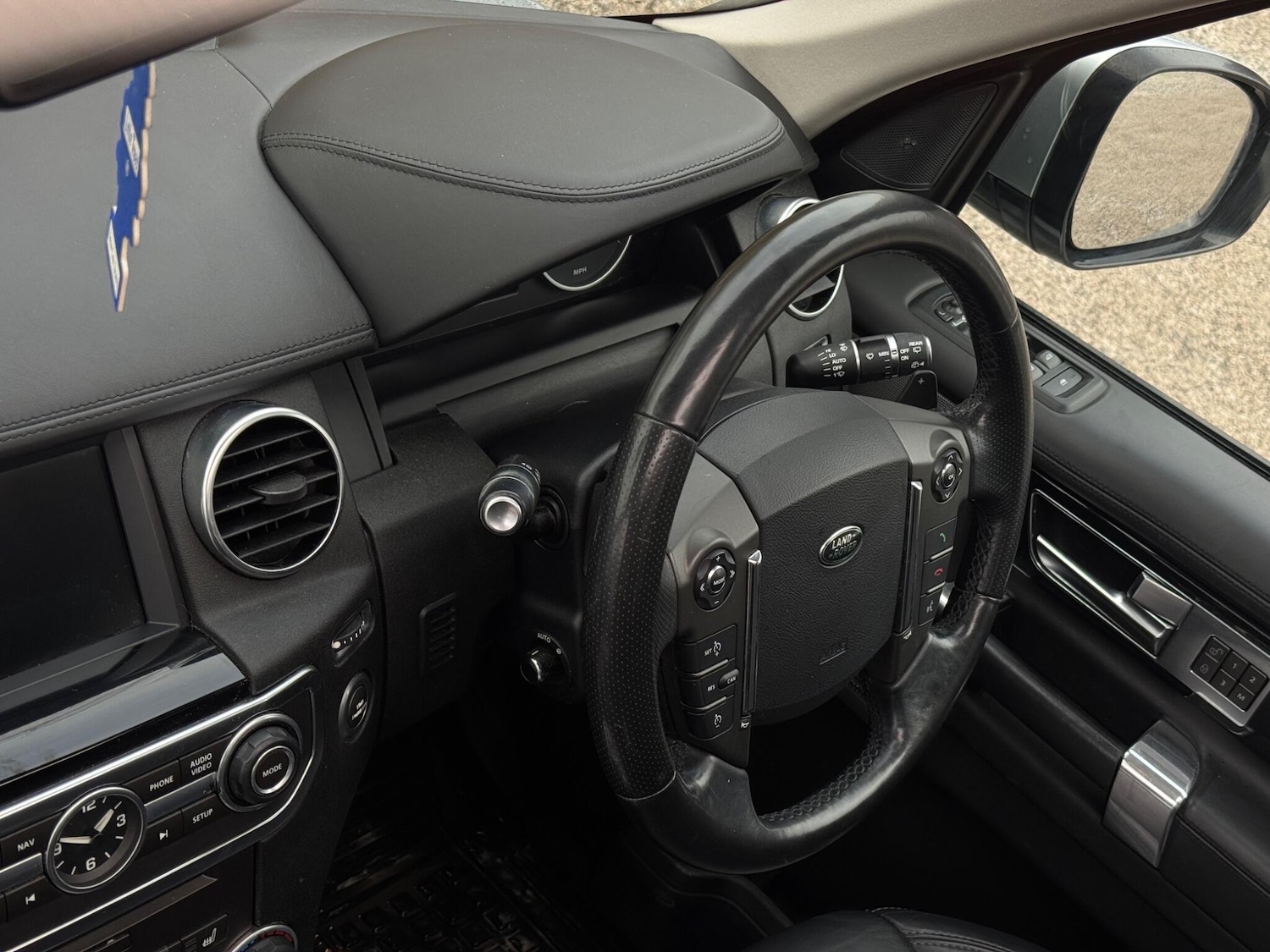 Used Land Rover Discovery 4 2015 for sale - 77658716: Photo 33