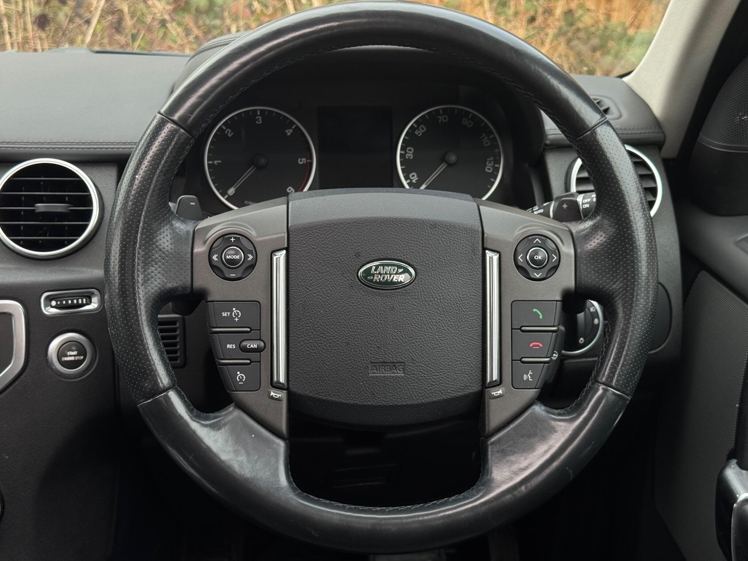 Used Land Rover Discovery 4 2015 for sale - 77658716: Photo 35