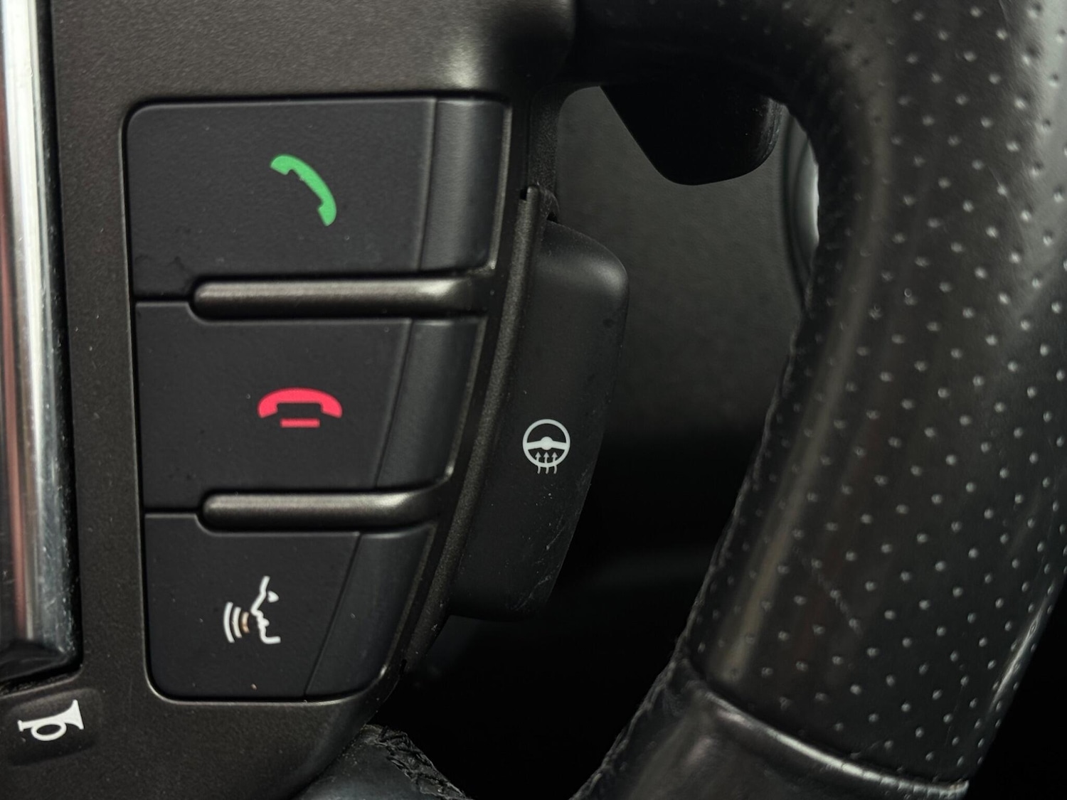 Used Land Rover Discovery 4 2015 for sale - 77658716: Photo 39