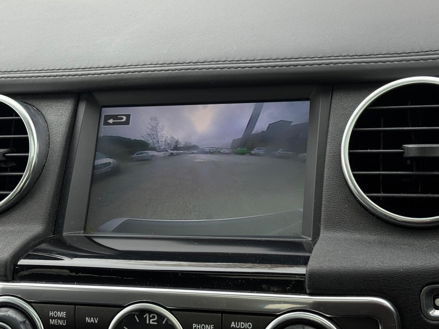 Used Land Rover Discovery 4 2015 for sale - 77658716: Photo 51