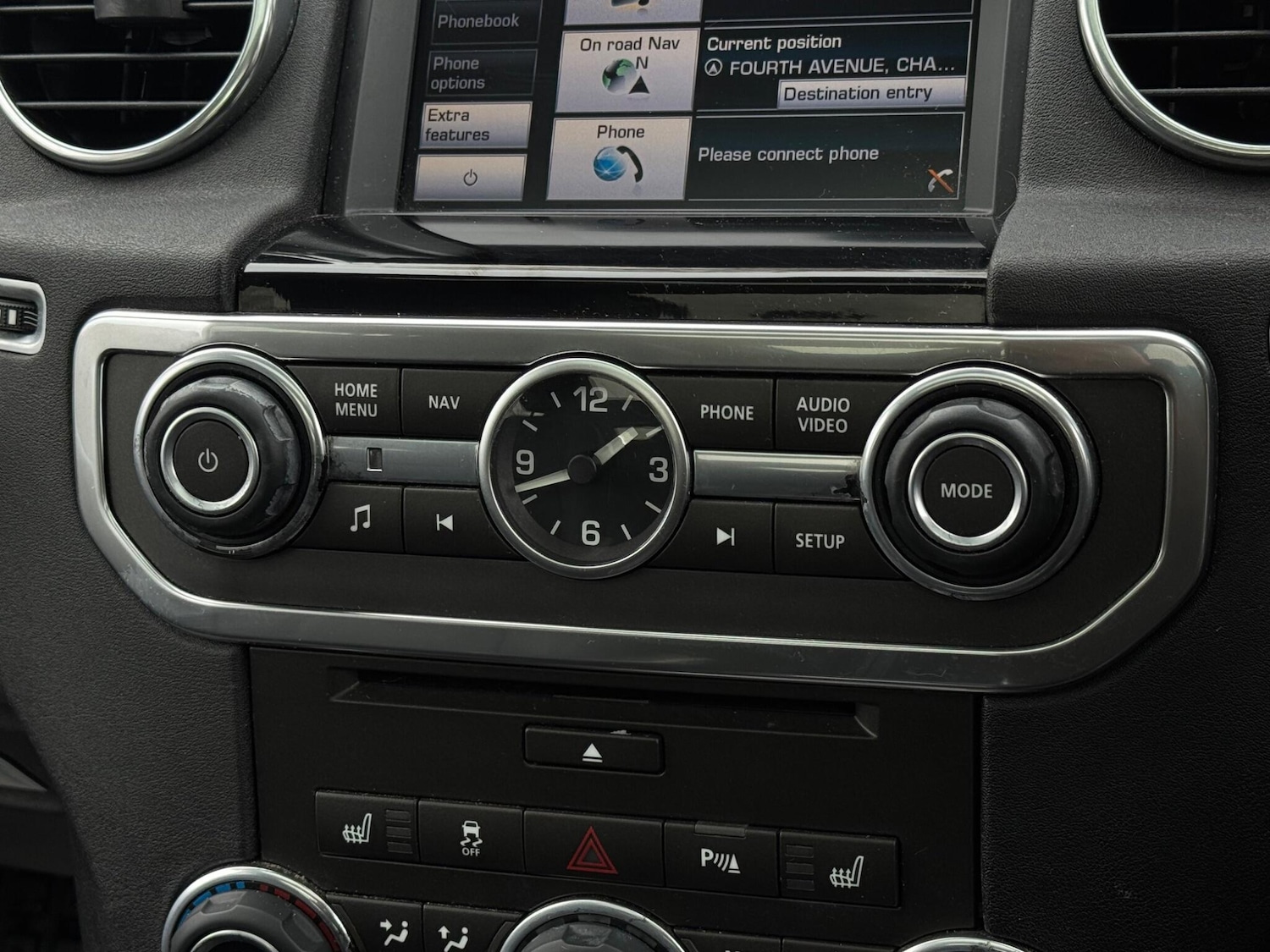 Used Land Rover Discovery 4 2015 for sale - 77658716: Photo 61