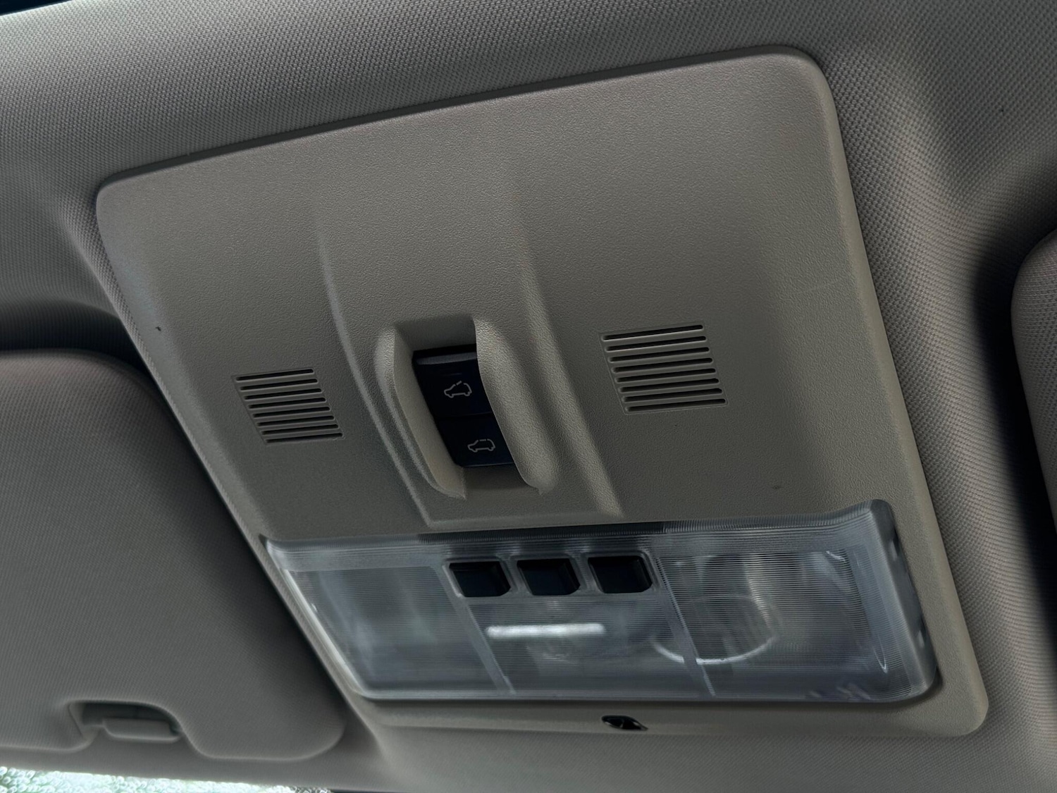 Used Land Rover Discovery 4 2015 for sale - 77658716: Photo 69