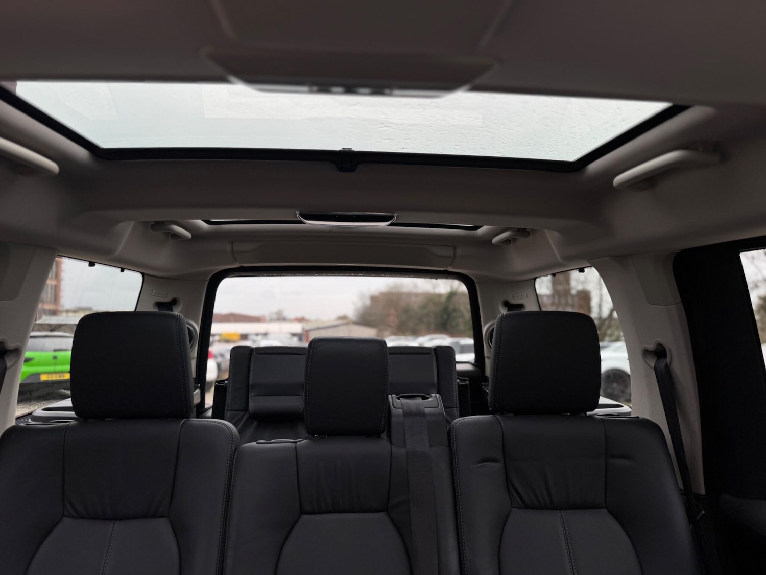 Used Land Rover Discovery 4 2015 for sale - 77658716: Photo 71