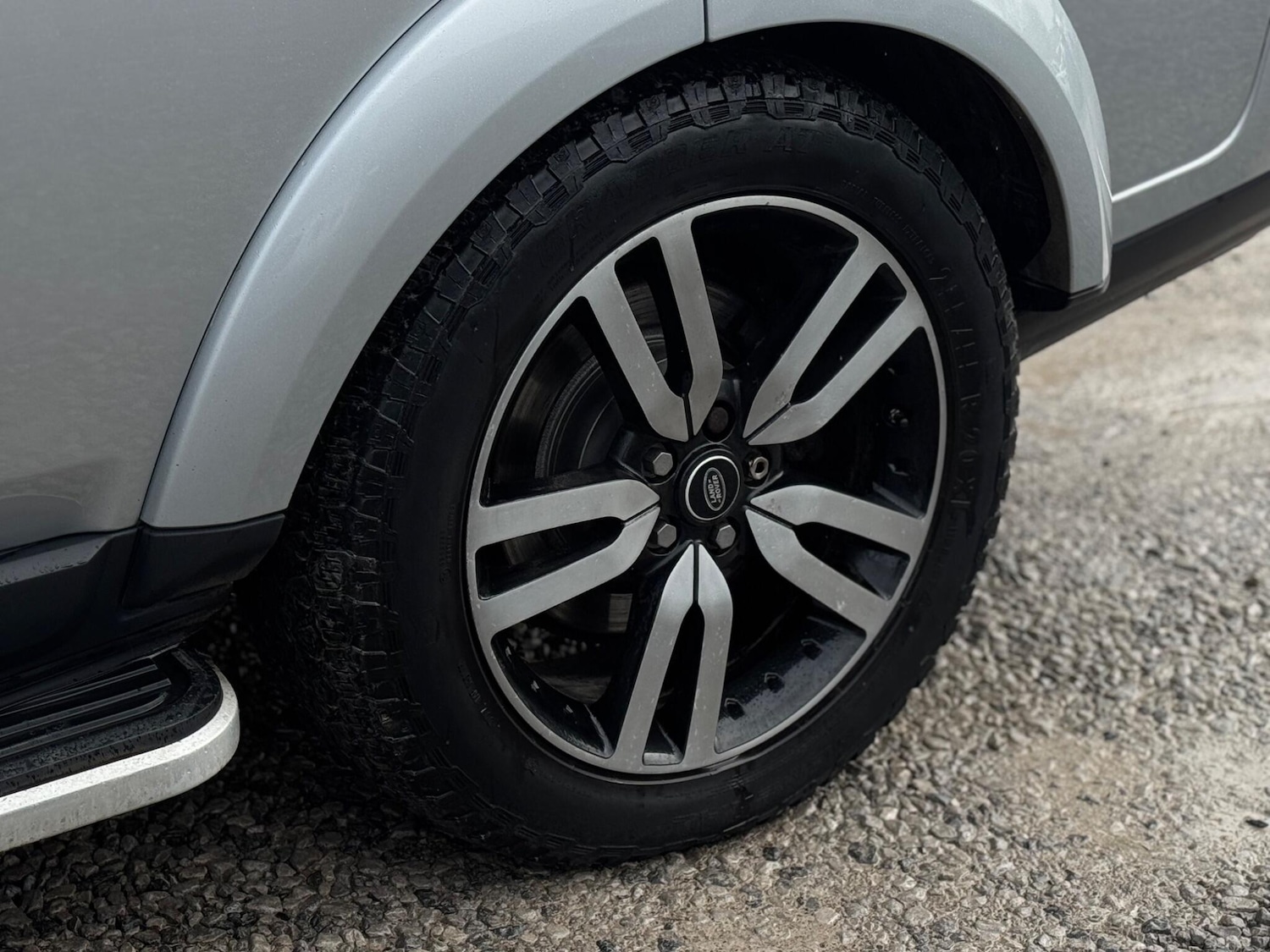 Used Land Rover Discovery 4 2015 for sale - 77658716: Photo 98