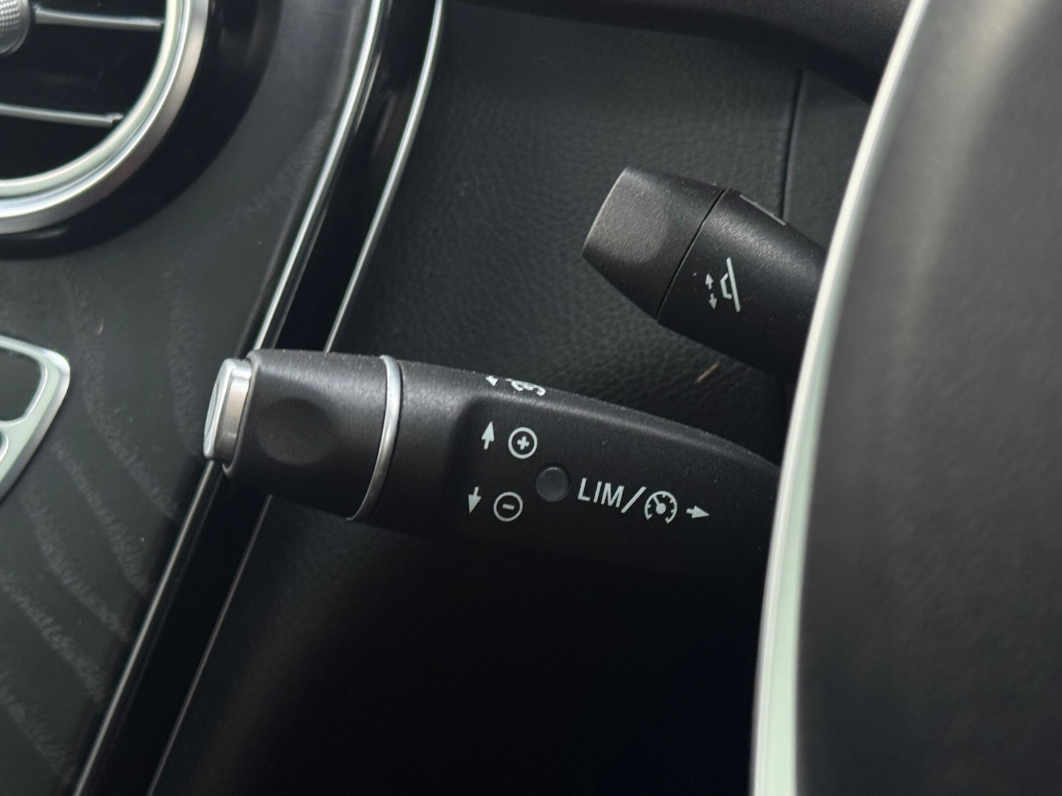 Used Mercedes-Benz GLC 2017 for sale - 77376545: Photo 41