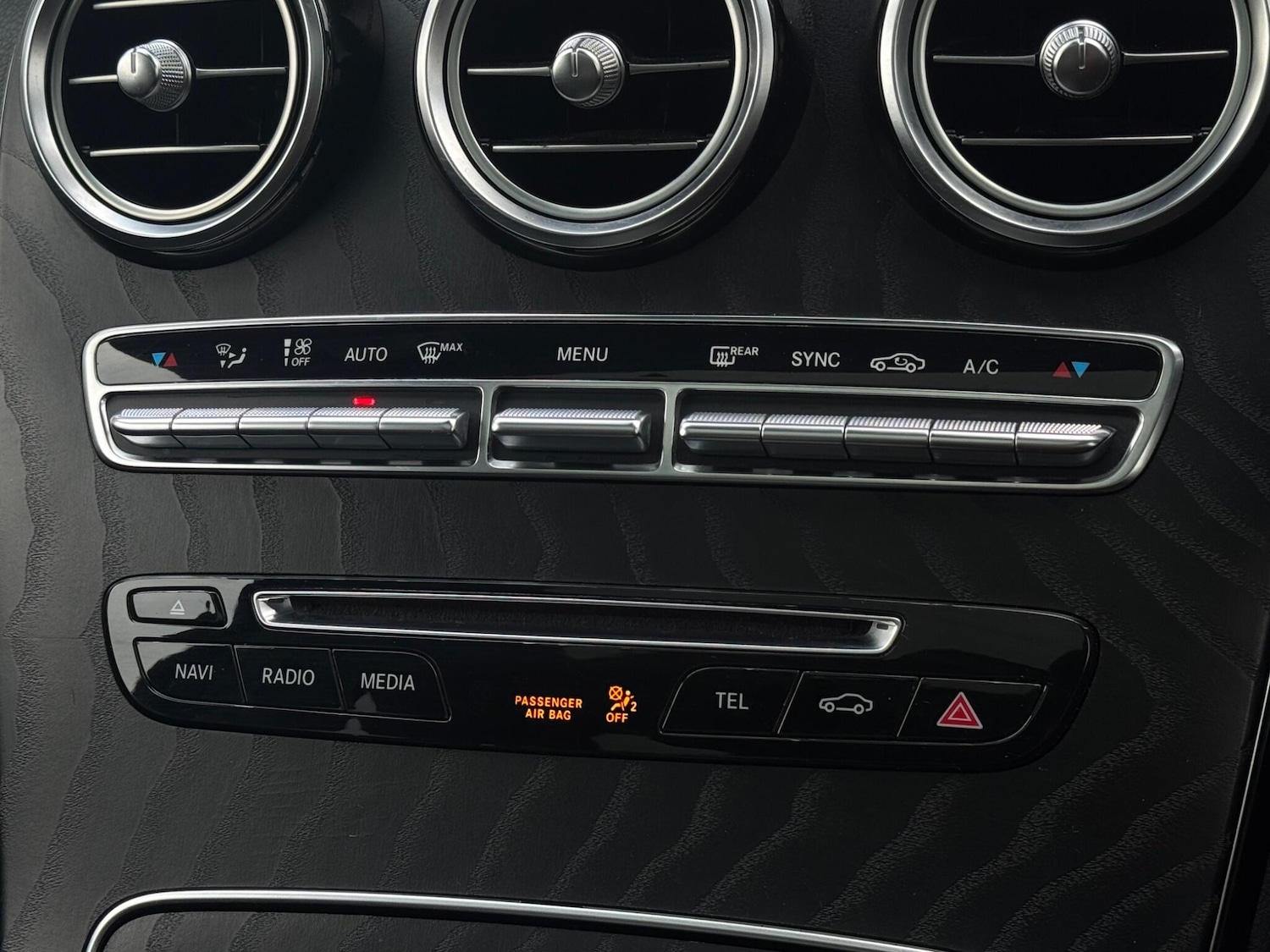 Used Mercedes-Benz GLC 2017 for sale - 77376545: Photo 55