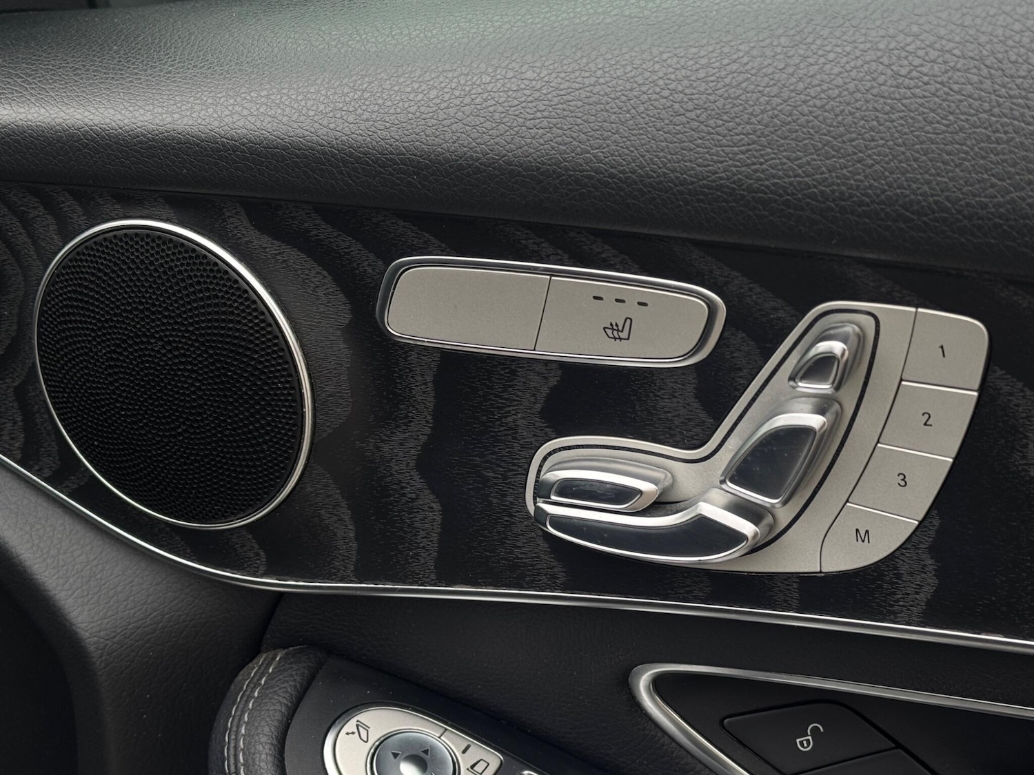 Used Mercedes-Benz GLC 2017 for sale - 77376545: Photo 70