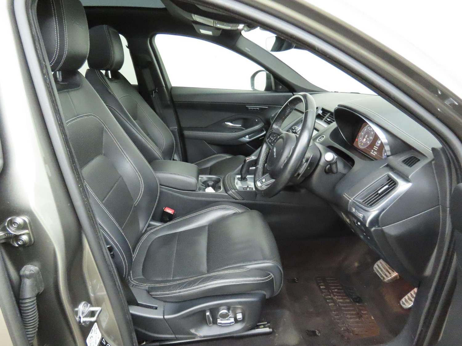 Used Jaguar E-Pace 2018 for sale - 77268104: Photo 7