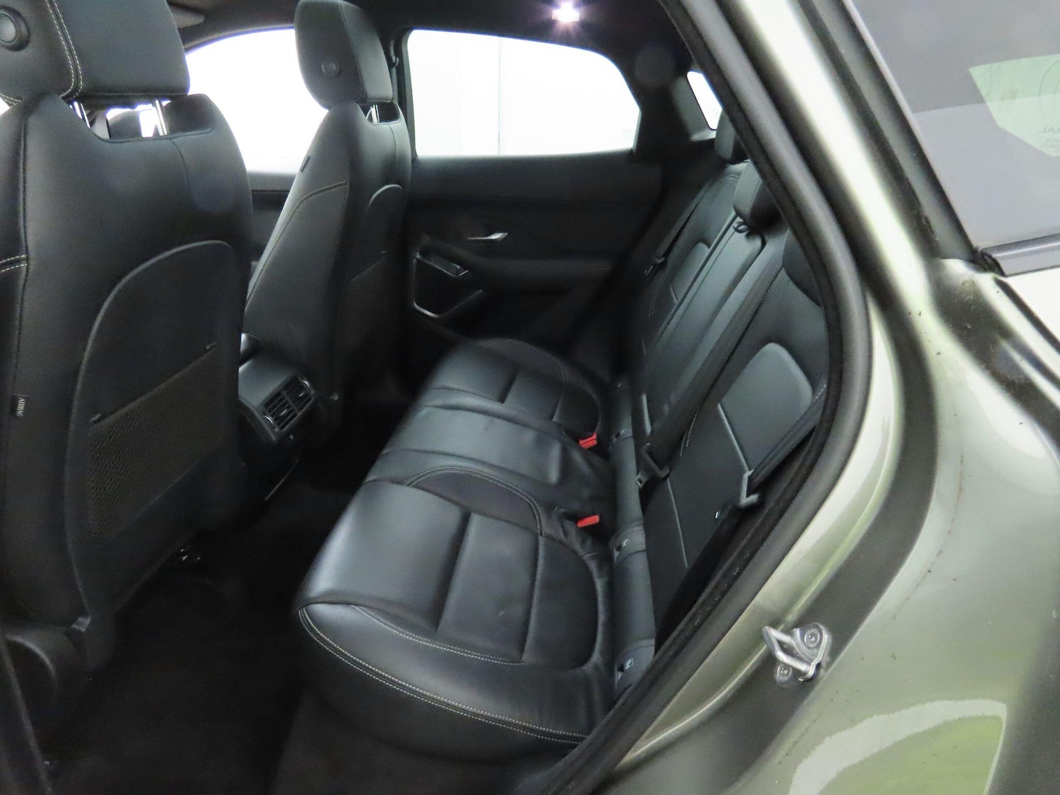 Used Jaguar E-Pace 2018 for sale - 77268104: Photo 8