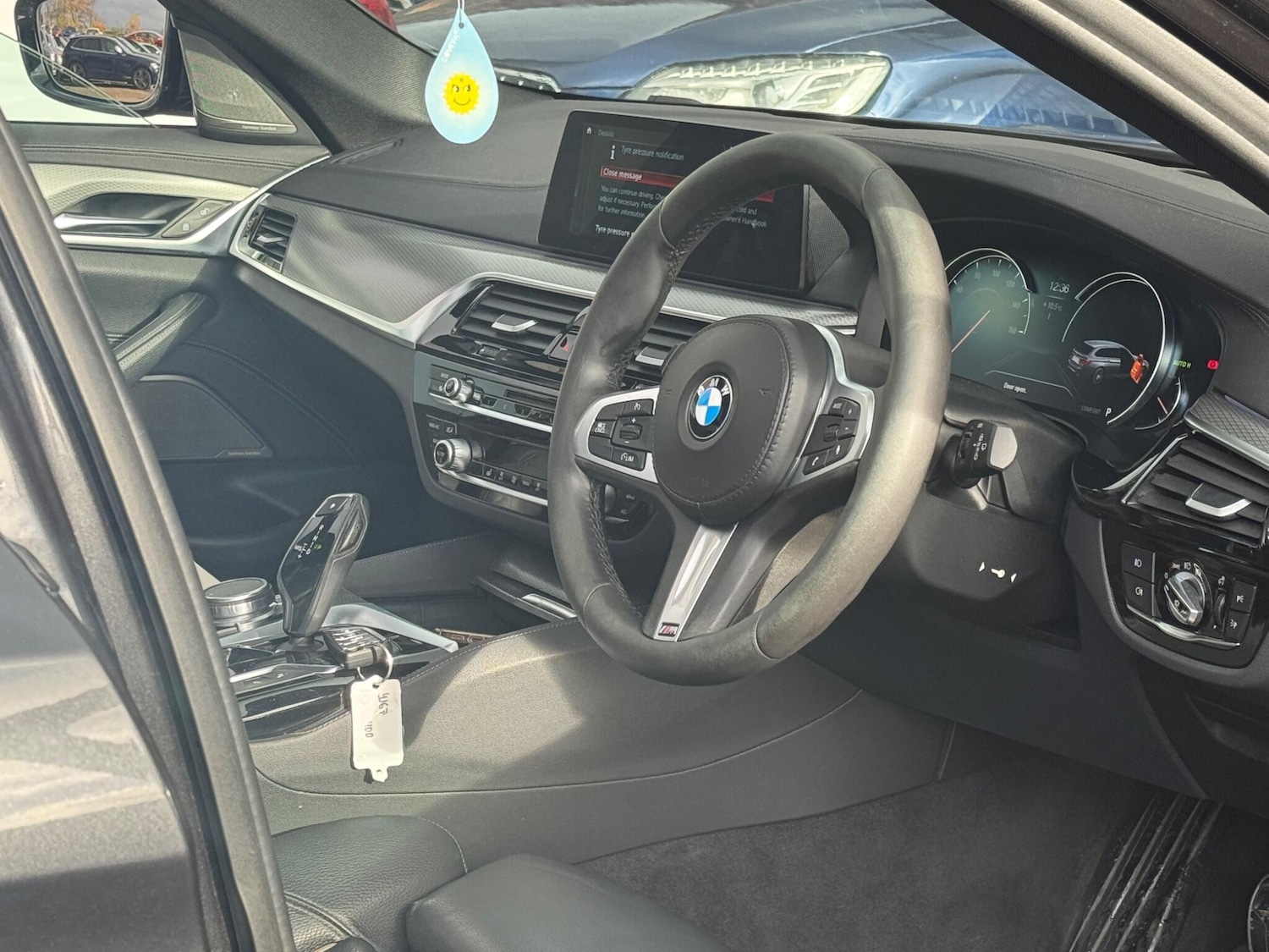 Used BMW 5 Series 2017 for sale - 76512629: Photo 8