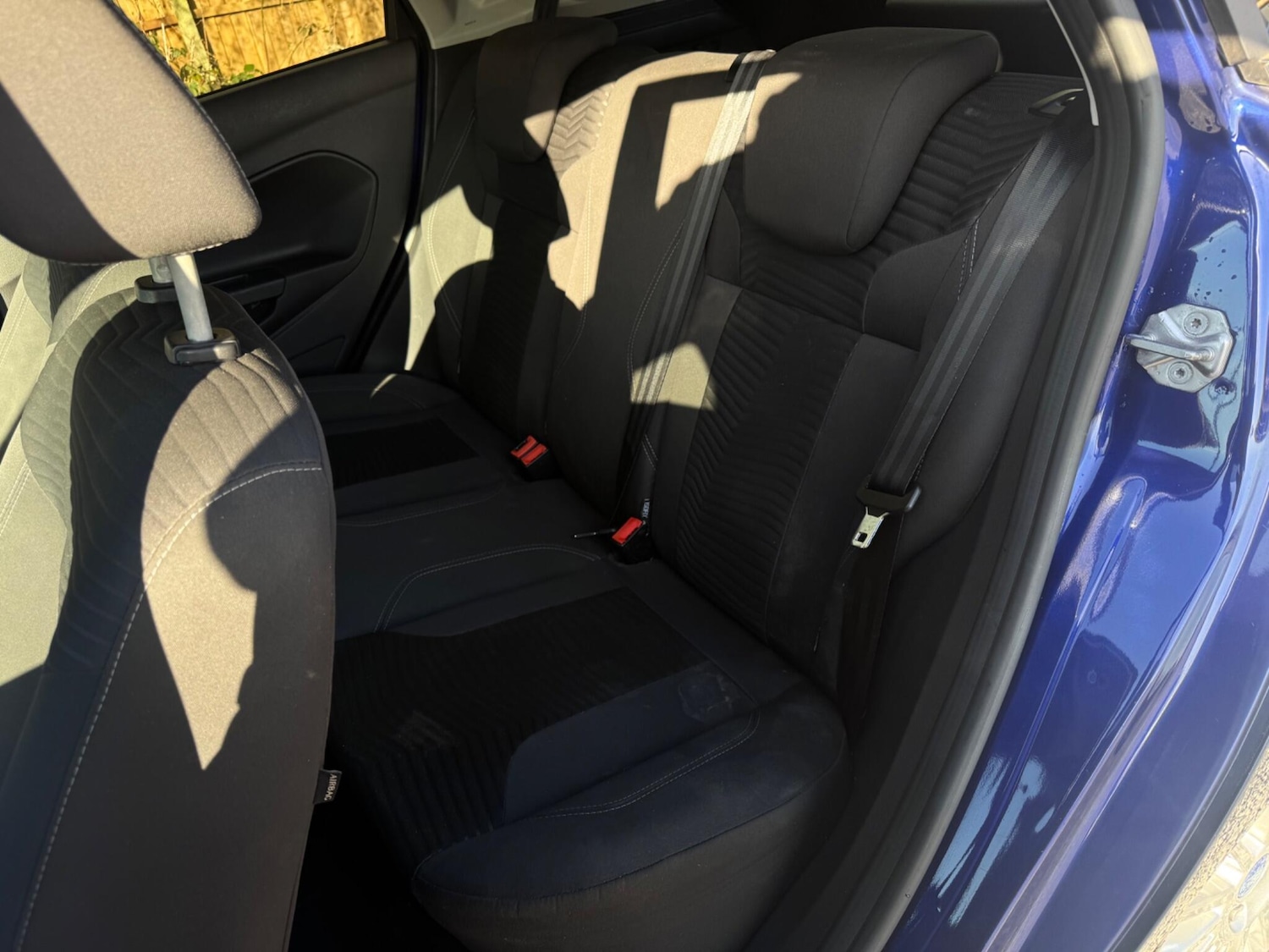 Used Ford Fiesta 2015 for sale - 77940799: Photo 27