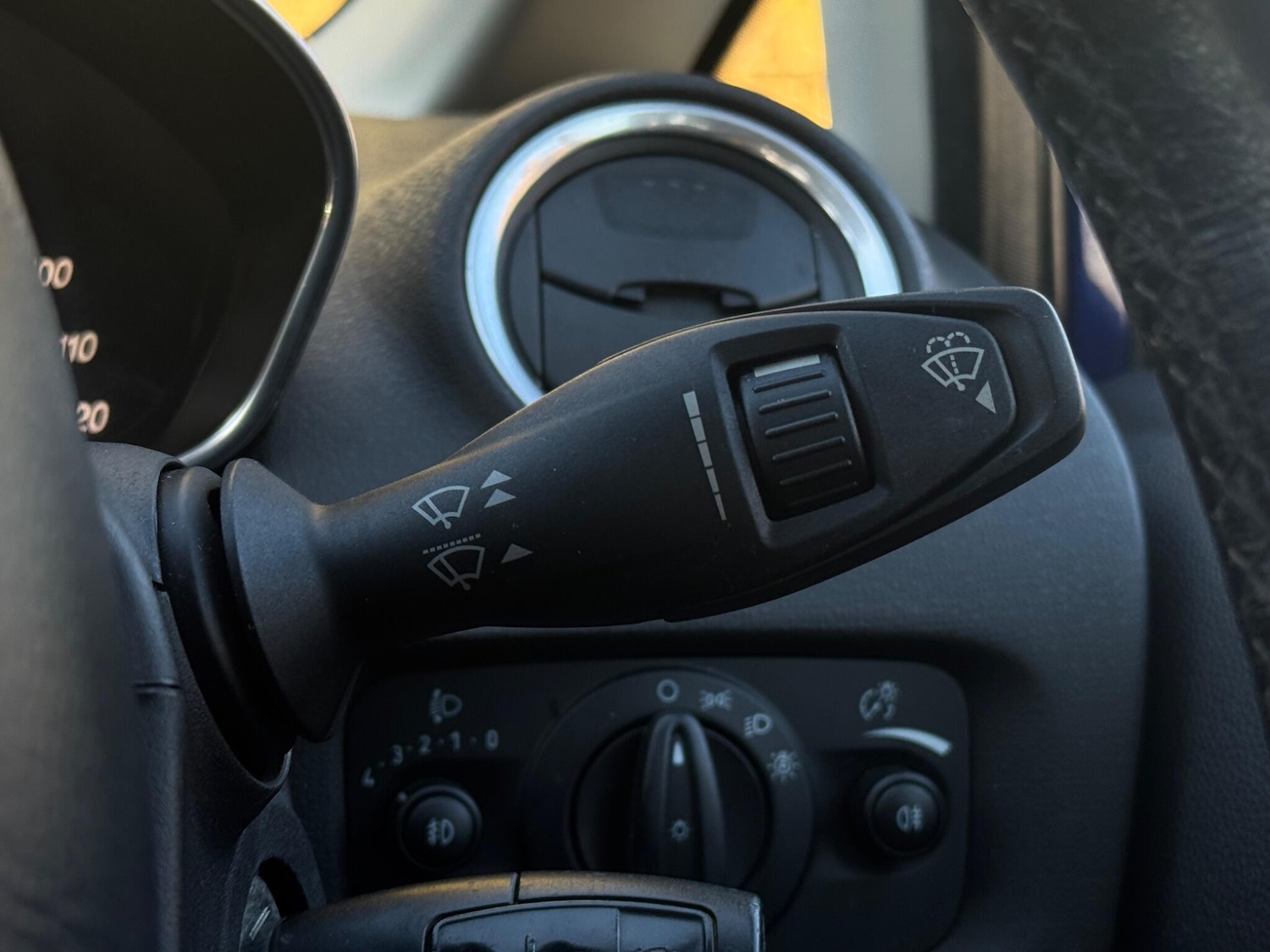 Used Ford Fiesta 2015 for sale - 77940799: Photo 37