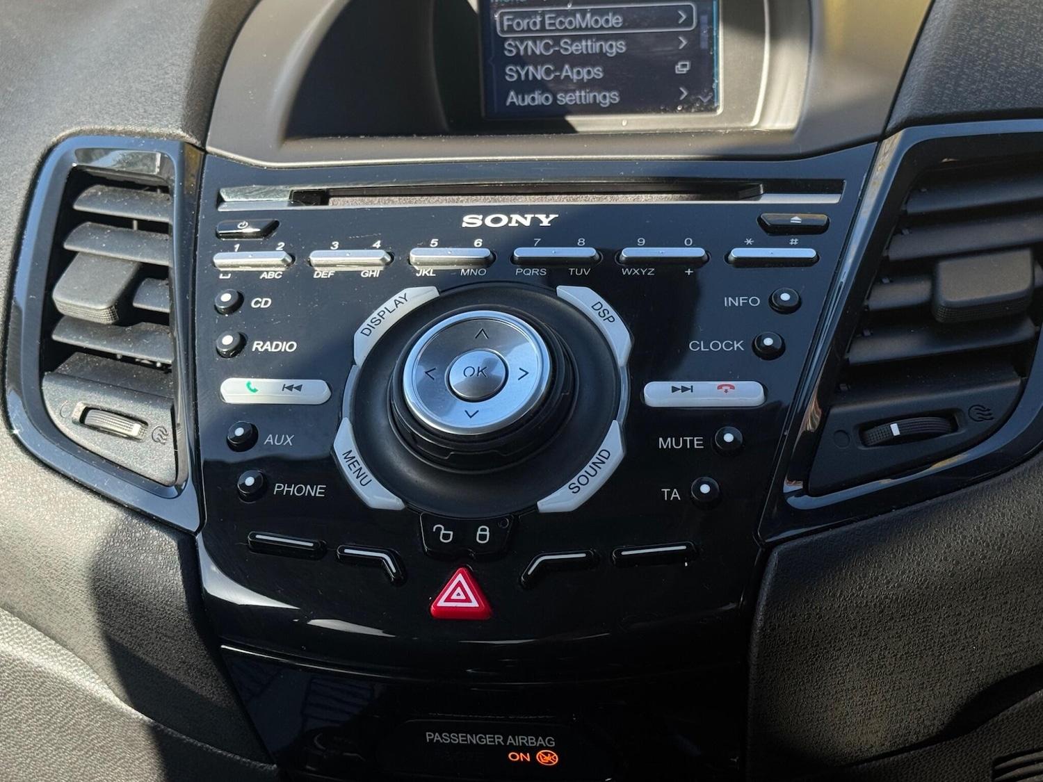 Used Ford Fiesta 2015 for sale - 77940799: Photo 50