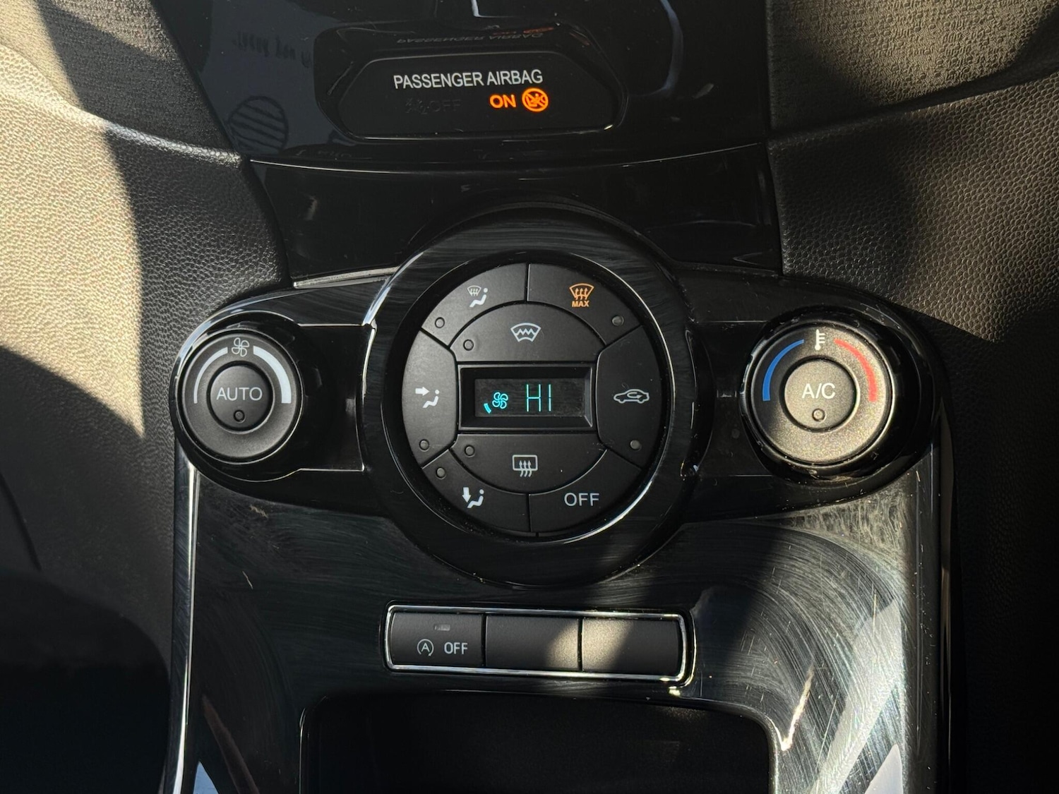 Used Ford Fiesta 2015 for sale - 77940799: Photo 51