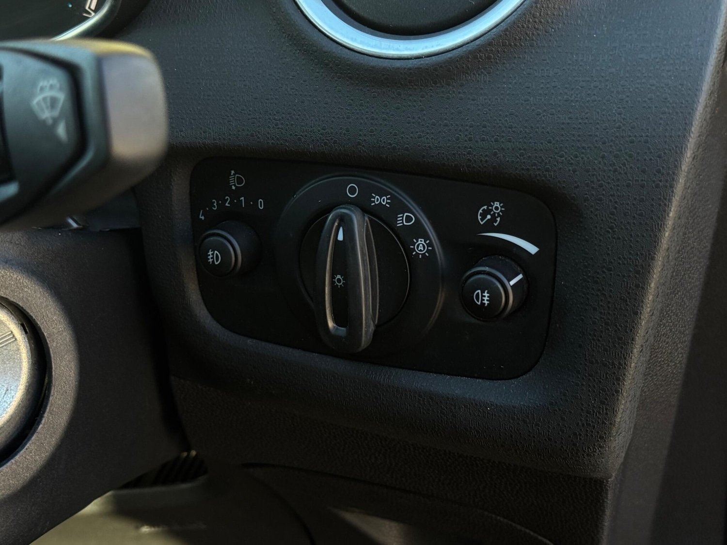 Used Ford Fiesta 2015 for sale - 77940799: Photo 59