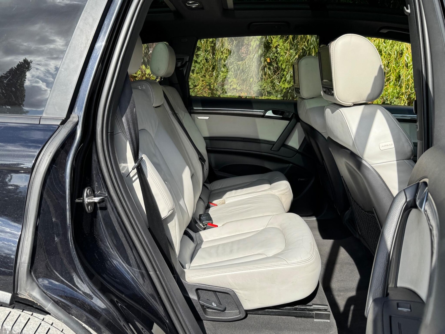 Used Audi Q7 2012 for sale - 76865617: Photo 18