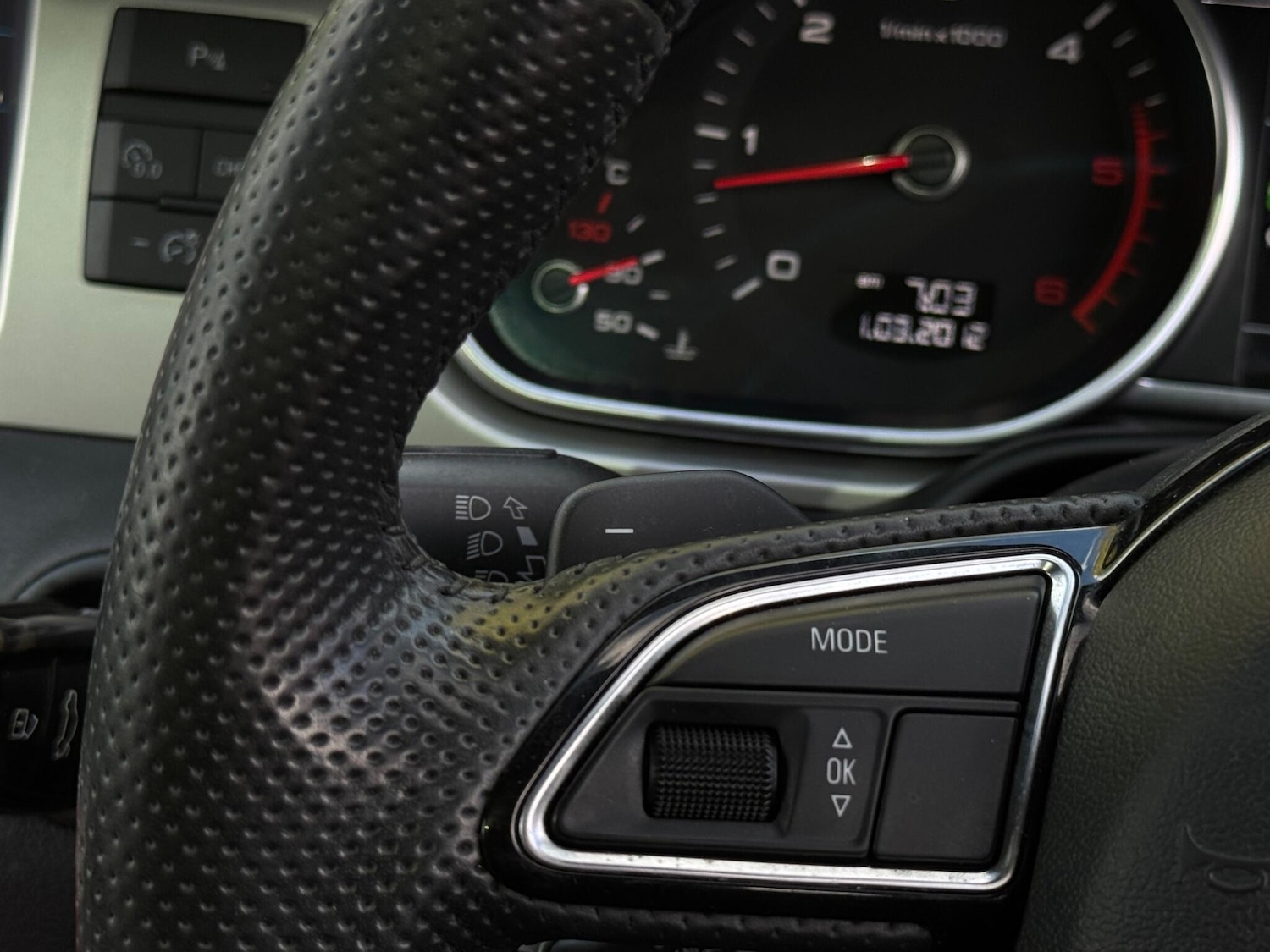 Used Audi Q7 2012 for sale - 76865617: Photo 33