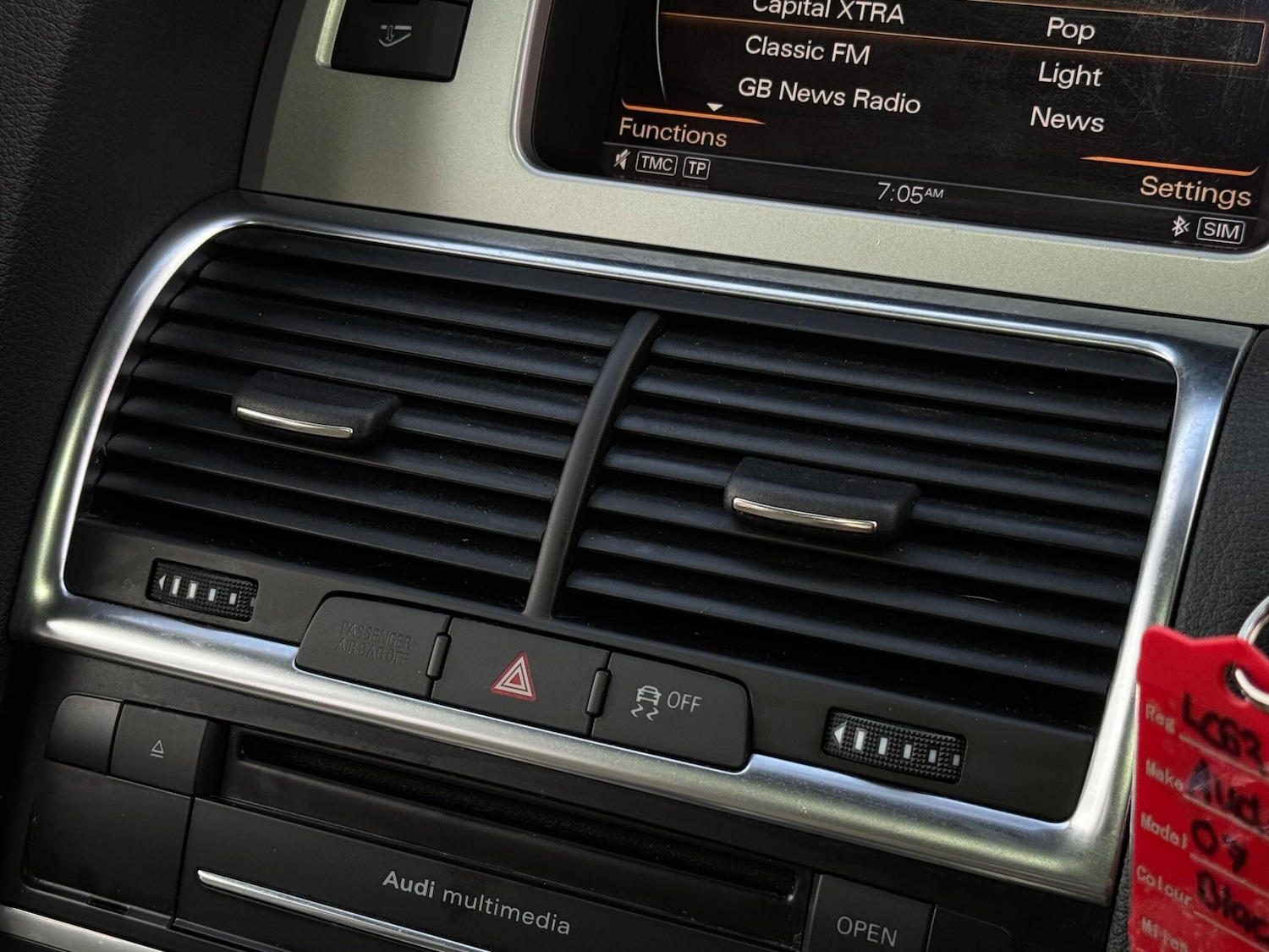 Used Audi Q7 2012 for sale - 76865617: Photo 41