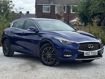 Used Infiniti Q30 2017 for sale - 79453020: Photo
