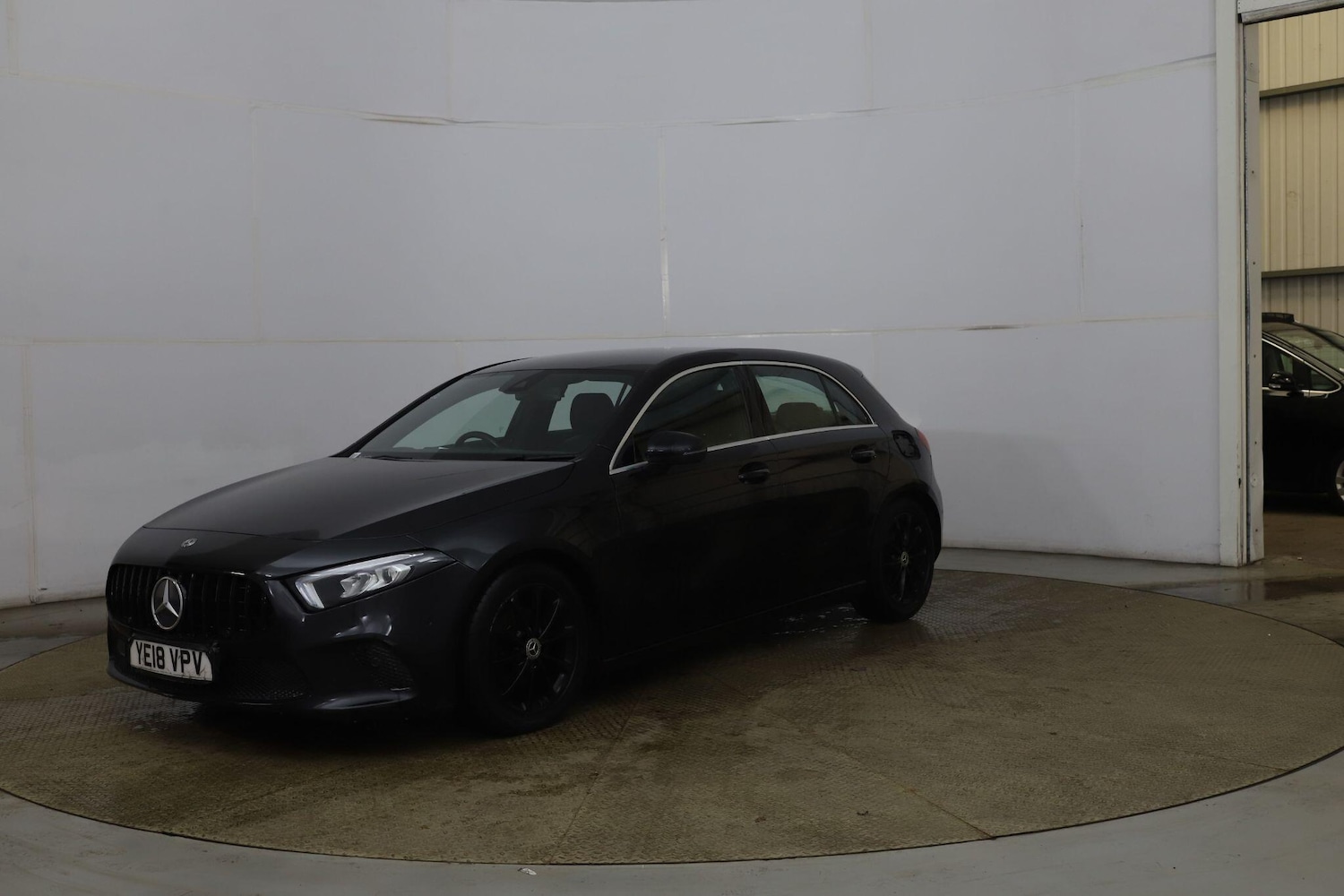 Used Mercedes-Benz A-Class 2018 for sale - 77229467: Photo 3