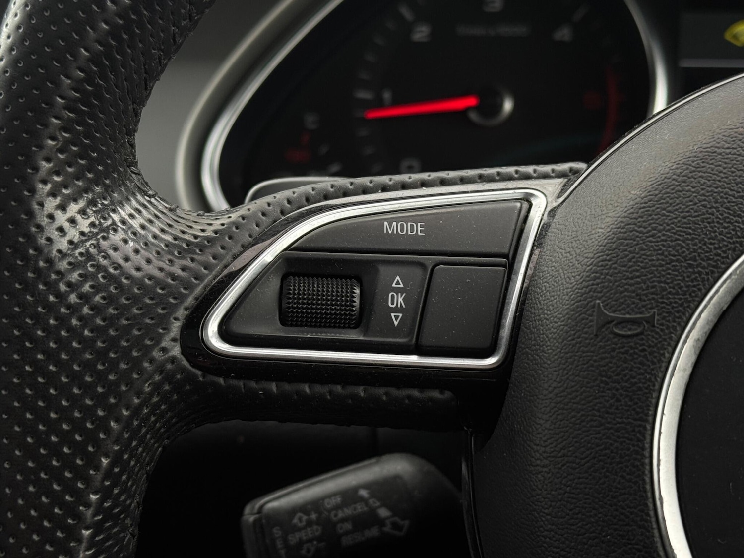 Used Audi Q7 2014 for sale - 77441000: Photo 37