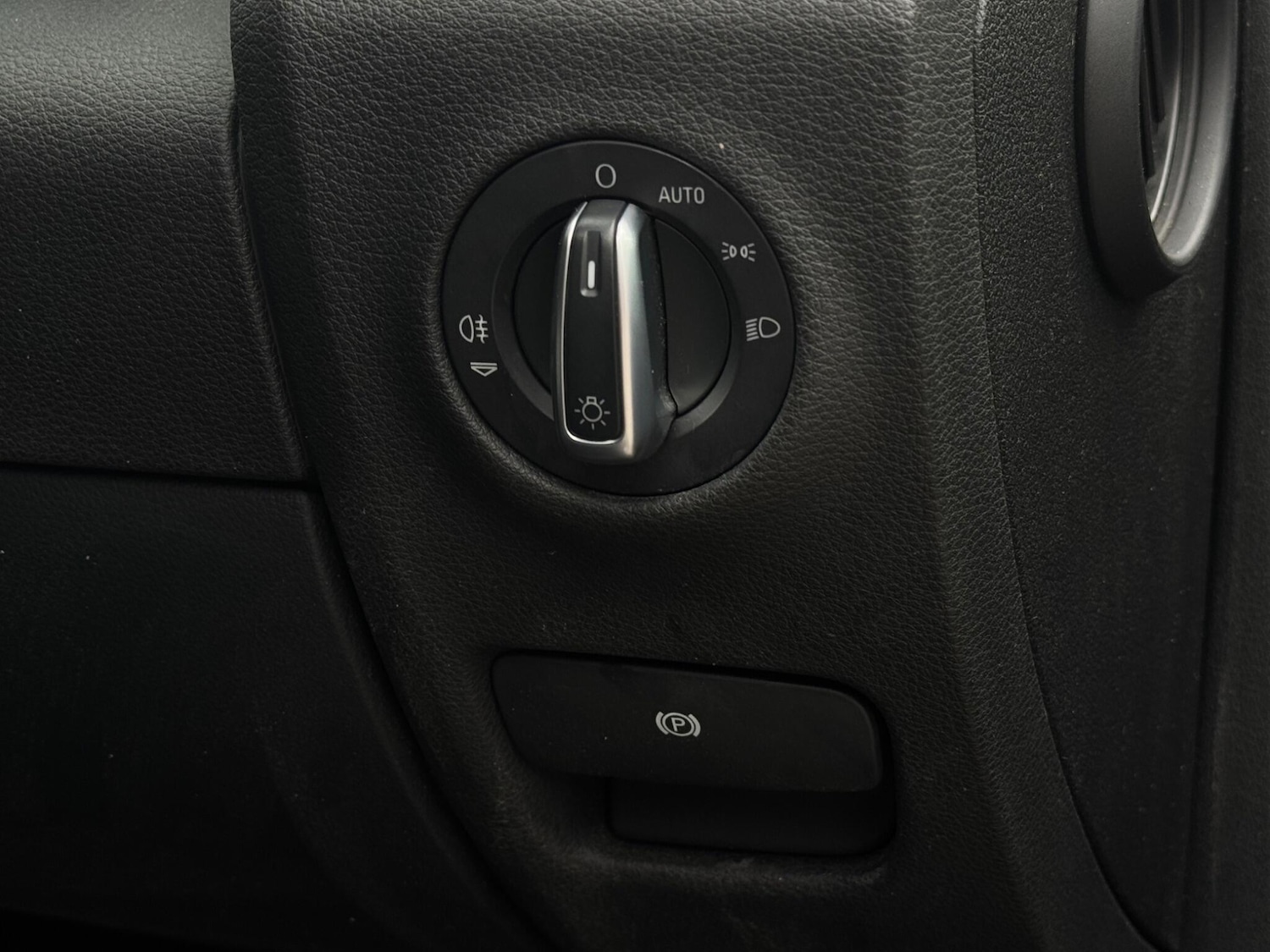 Used Audi Q7 2014 for sale - 77441000: Photo 72