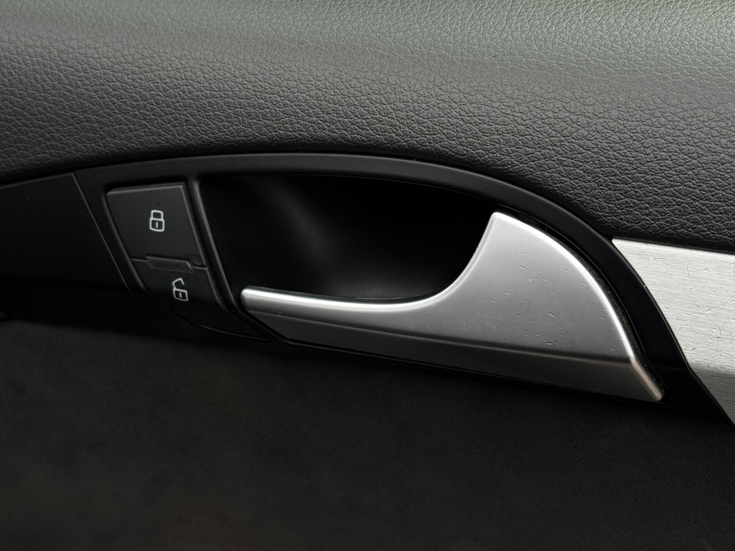 Used Audi Q7 2014 for sale - 77441000: Photo 73