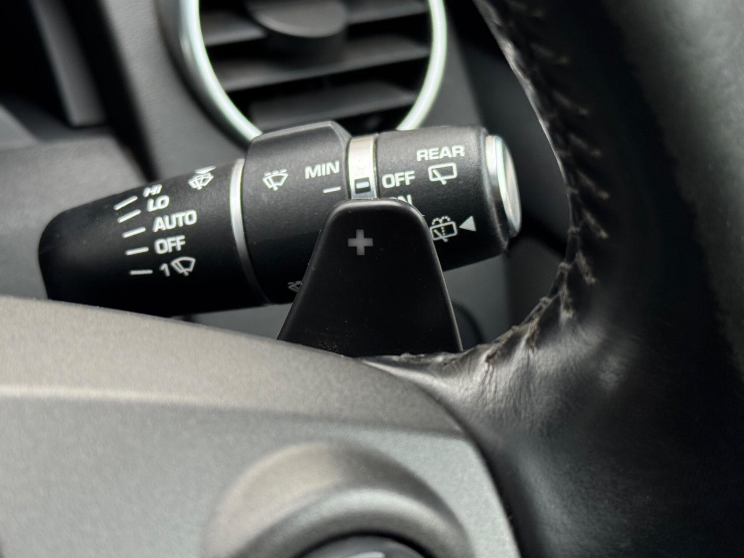 Used Land Rover Discovery 4 2015 for sale - 77268019: Photo 41