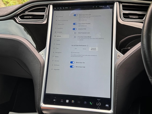 Used Tesla Model S 2015 for sale - 75268748: Photo 55