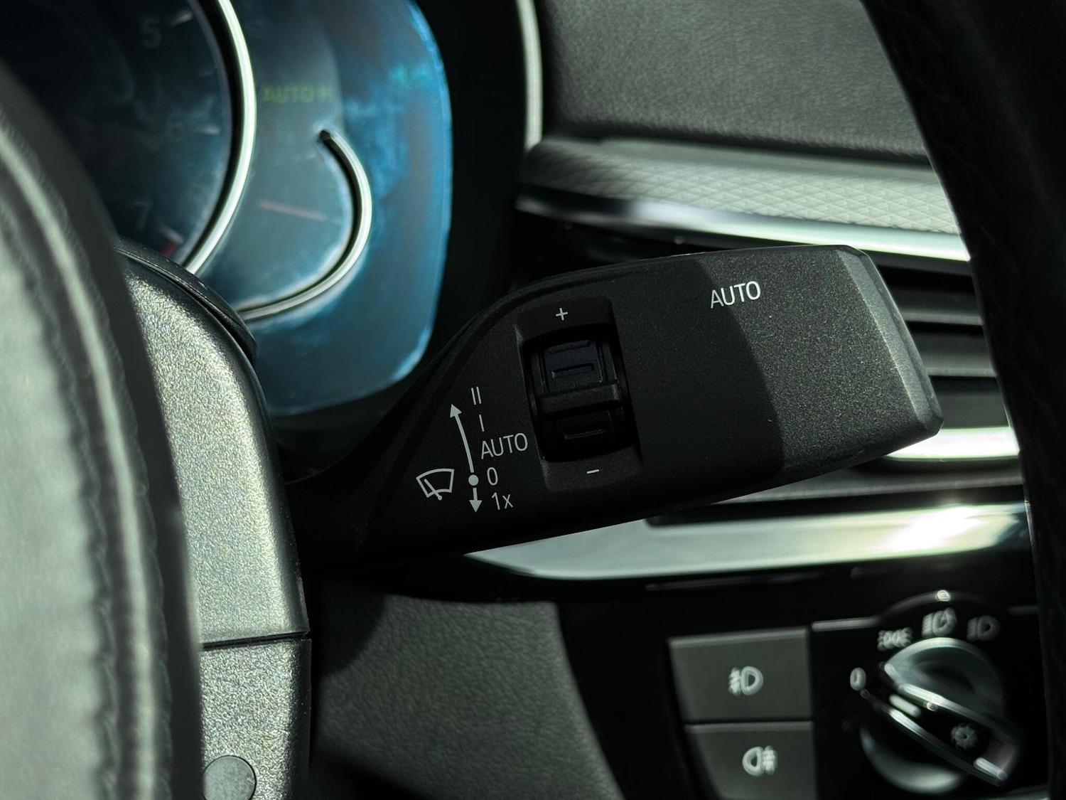 Used BMW 5 Series 2018 for sale - 76108356: Photo 39