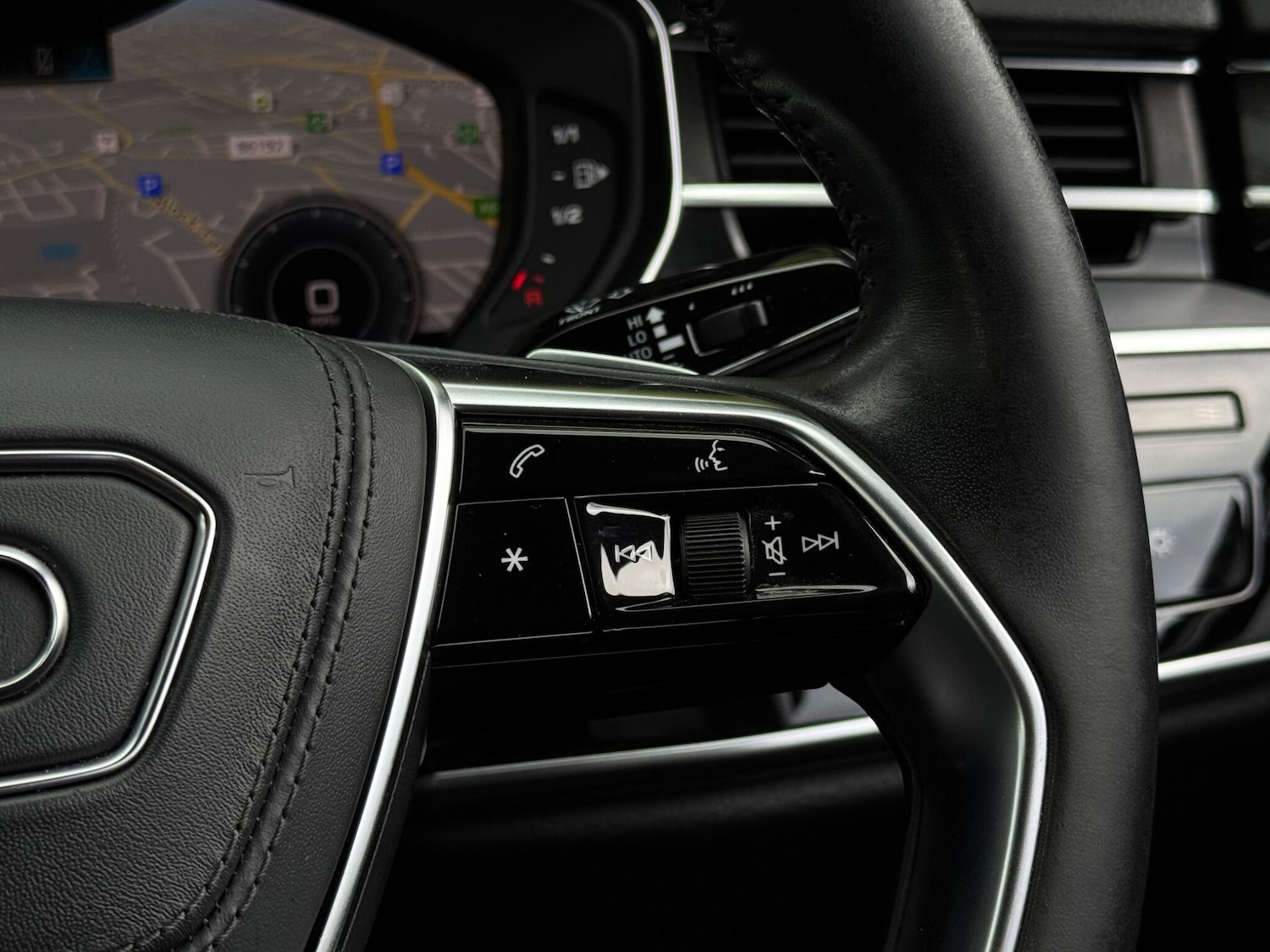 Used Audi A8 2018 for sale - 76988616: Photo 30