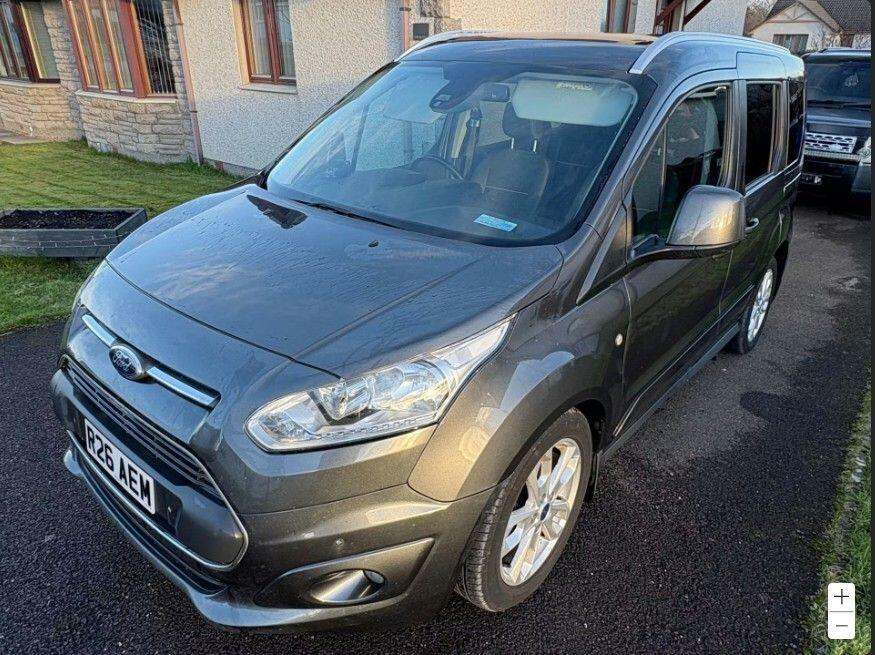 Used Ford Tourneo Connect 2016 for sale - 76952252: Photo 2