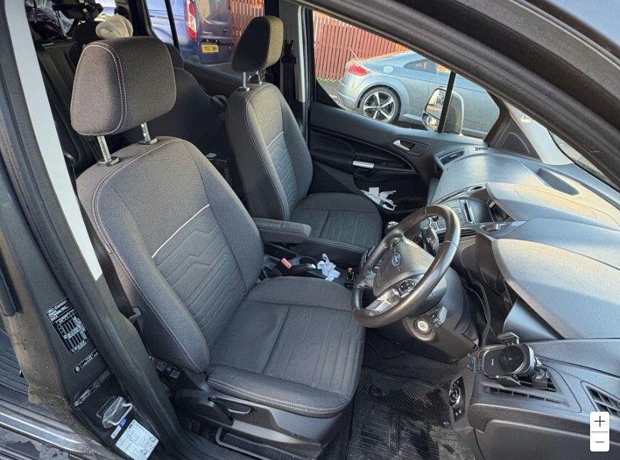 Used Ford Tourneo Connect 2016 for sale - 76952252: Photo 6