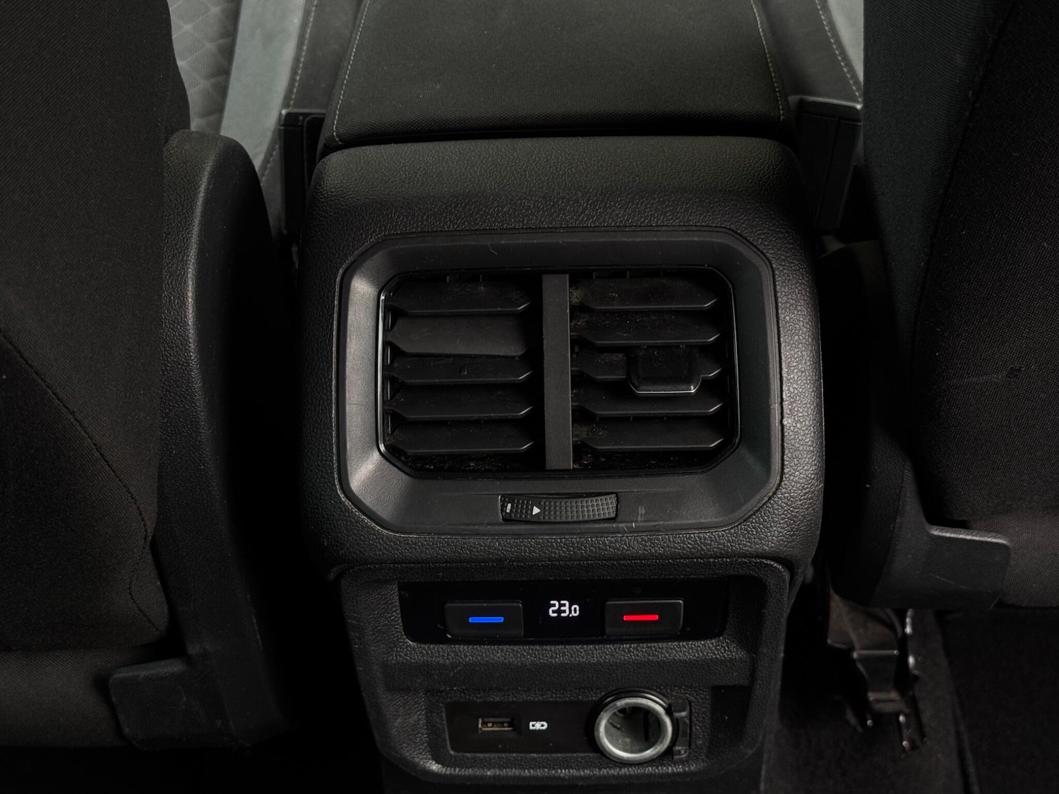 Used Volkswagen Tiguan 2018 for sale - 76109722: Photo 33