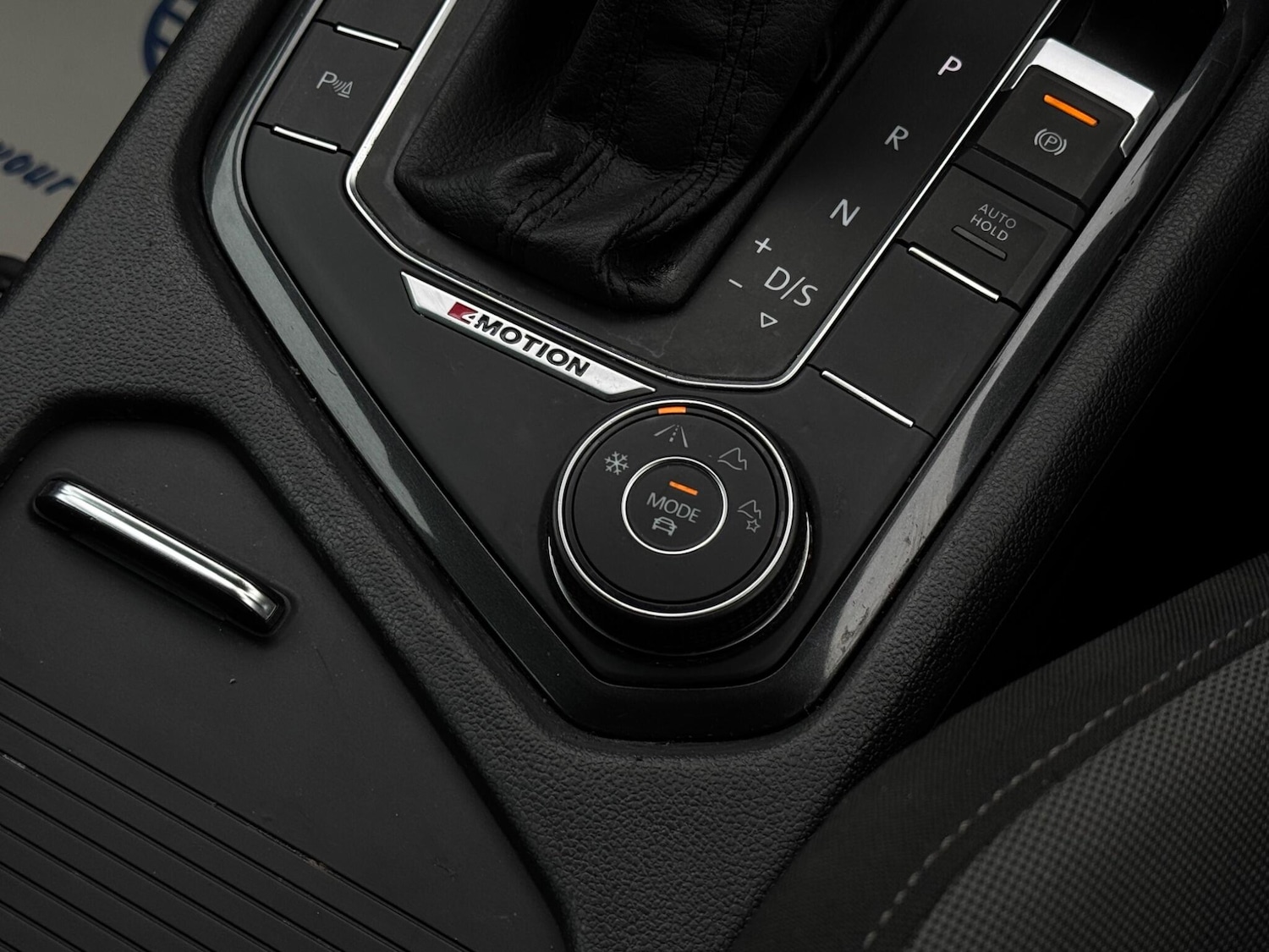 Used Volkswagen Tiguan 2018 for sale - 76109722: Photo 41