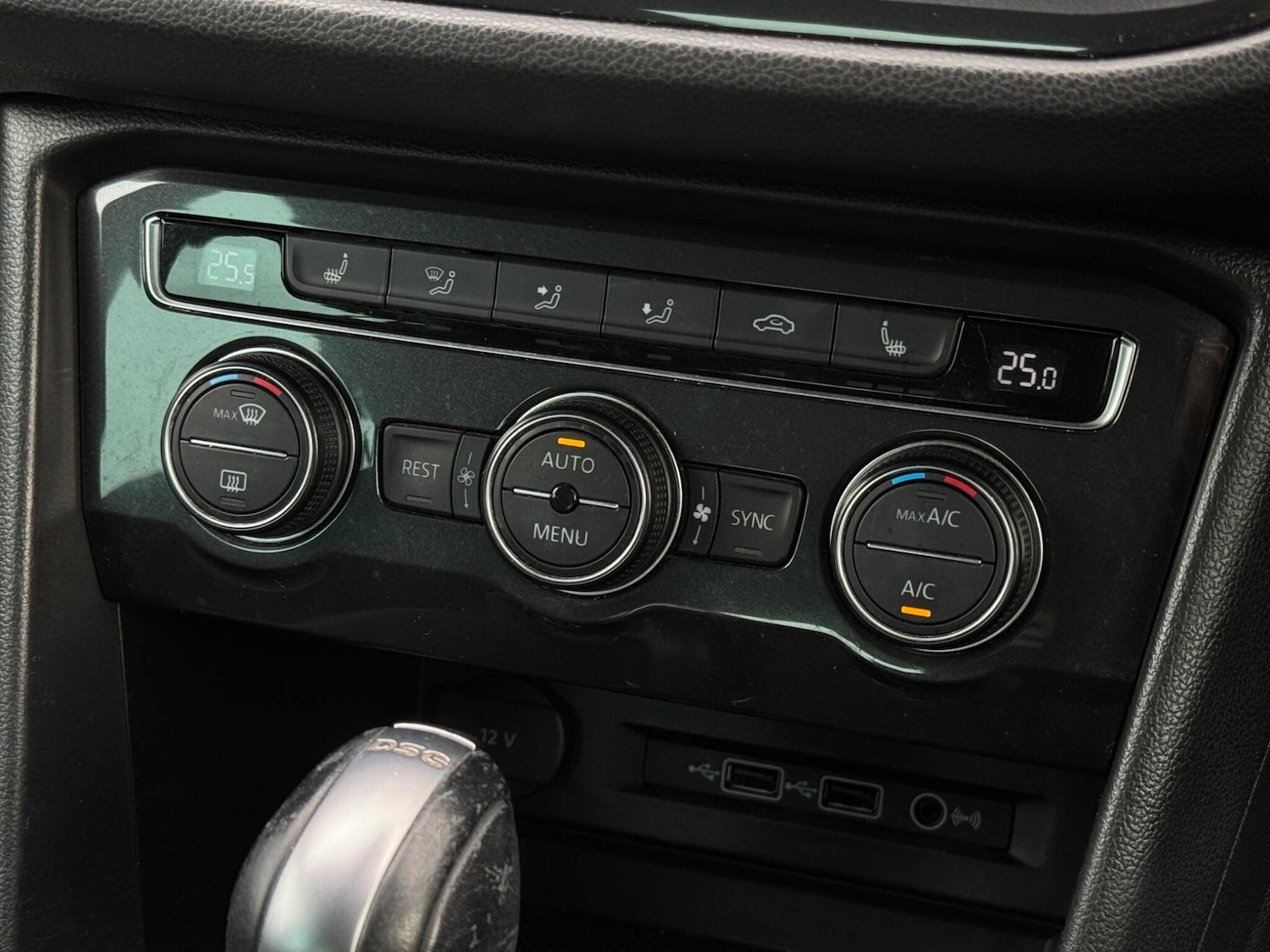 Used Volkswagen Tiguan 2018 for sale - 76109722: Photo 44