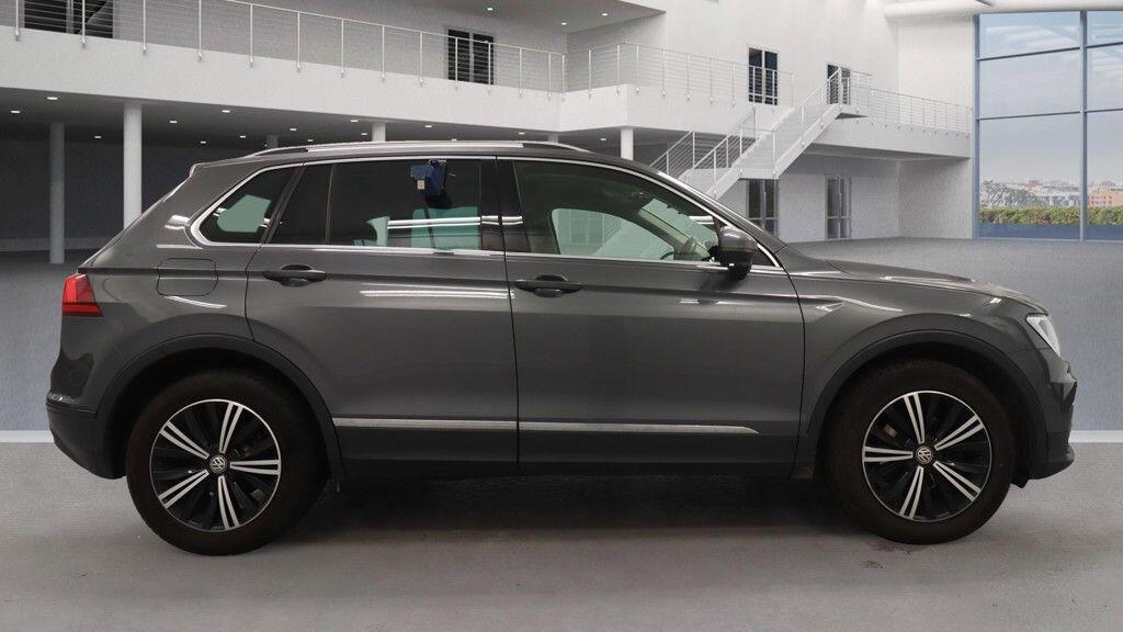 Used Volkswagen Tiguan 2018 for sale - 76109722: Photo 5