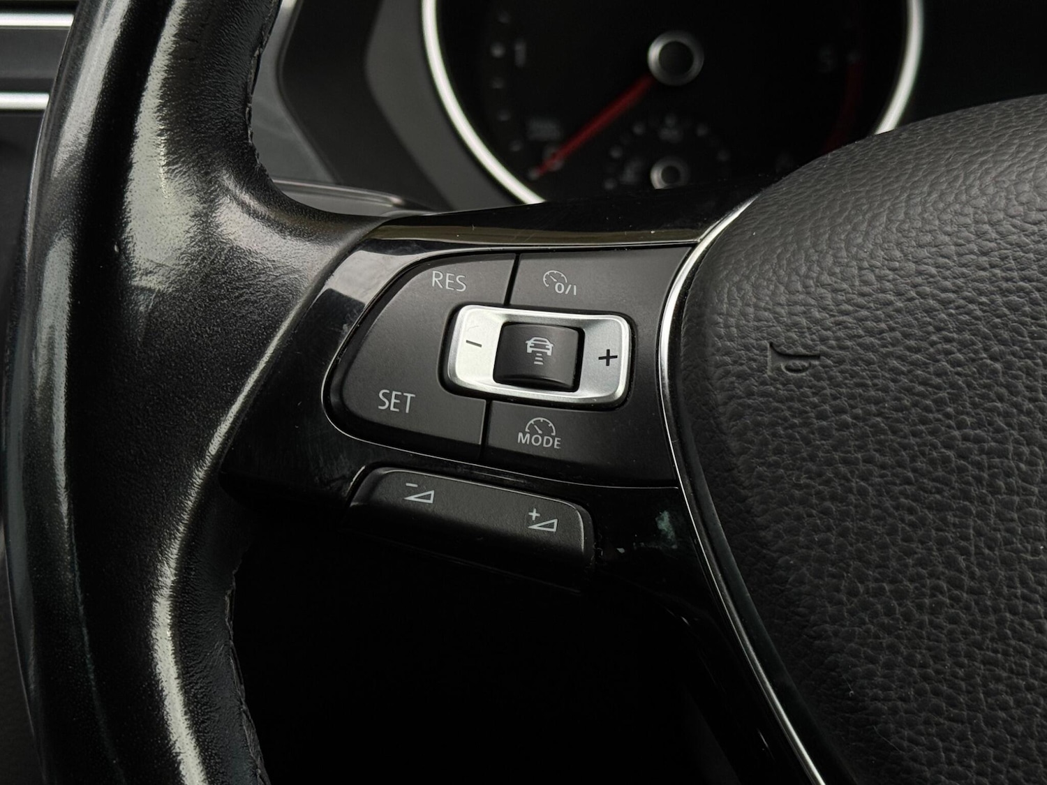 Used Volkswagen Tiguan 2018 for sale - 76109722: Photo 58